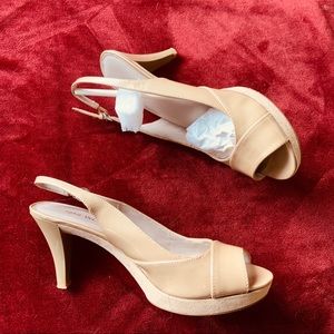 Nine West | NWT Tan Beige Heels - Perfect for work